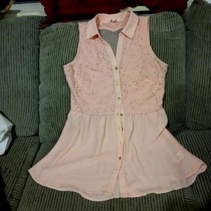 Candie's size Medium sleeveless shirt